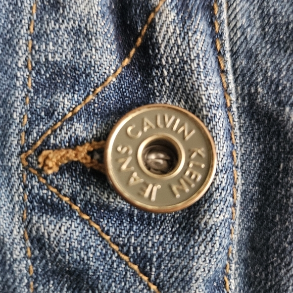 Calvin Klein Womens Light Wash Cropped Trucker Denim Jacket Size P/S - Picture 5 of 10